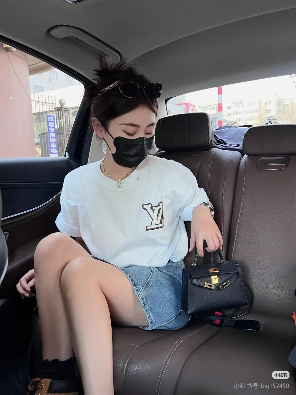 Louis Vuitton/Louis Vuitton front and rear leather letter short sleeves
